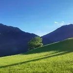 Mittagsspitz Am Bauernhof *