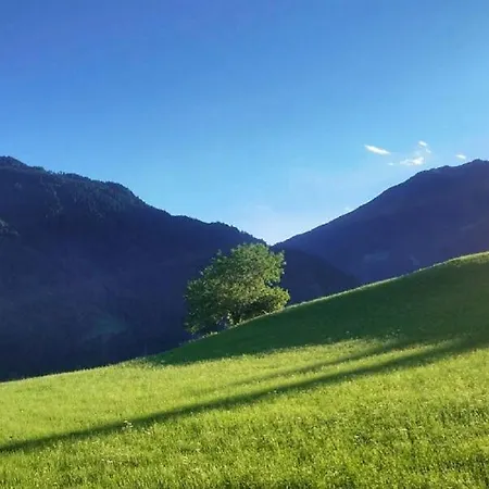 Mittagsspitz Am Bauernhof *